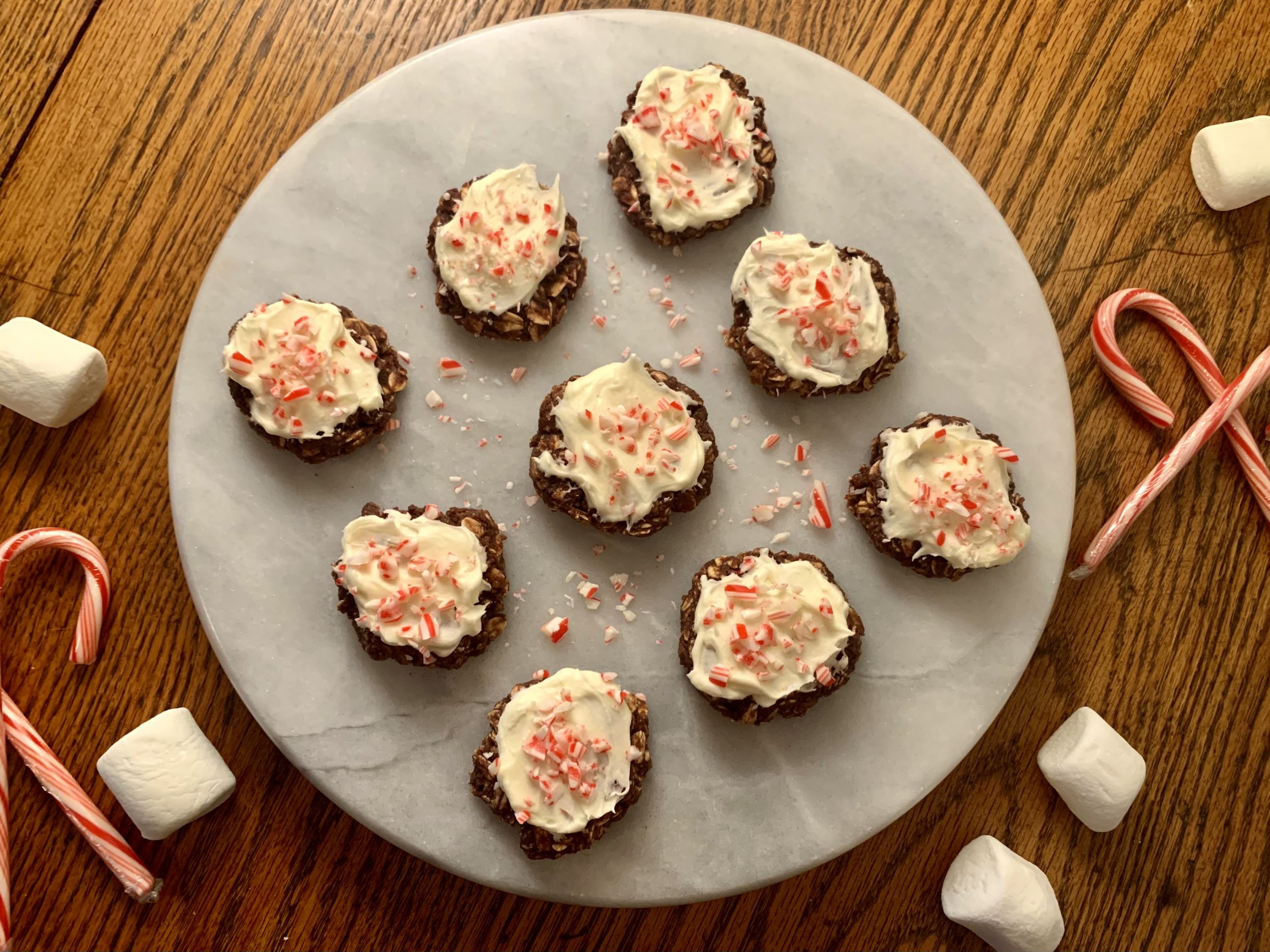 No-Bake Chocolate Peppermint Cookies